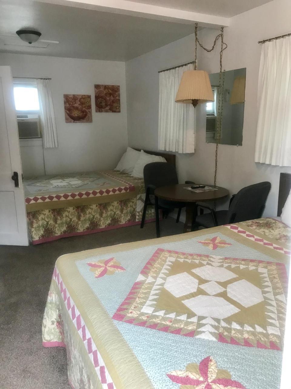 Chalet Motel Custer Luaran gambar