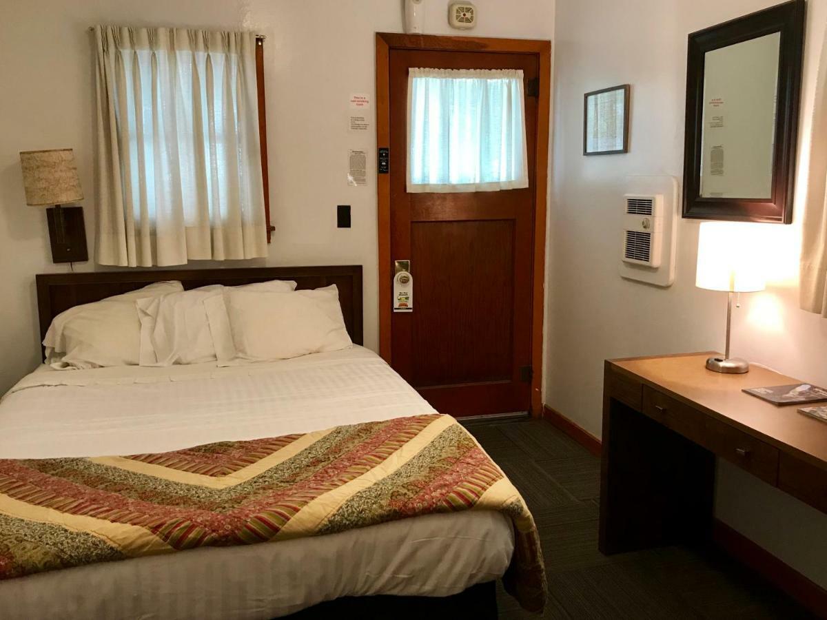 Chalet Motel Custer Luaran gambar