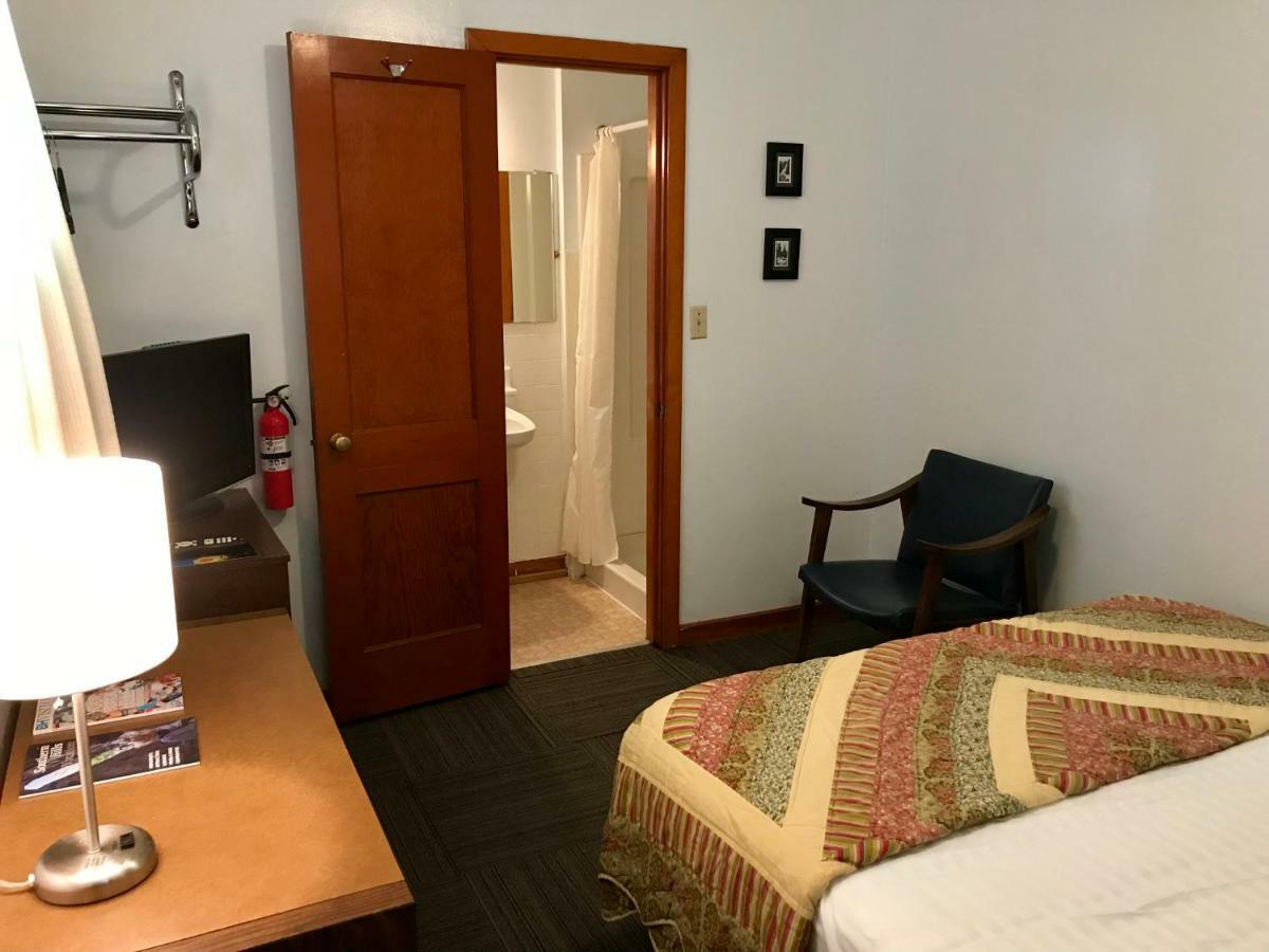 Chalet Motel Custer Luaran gambar