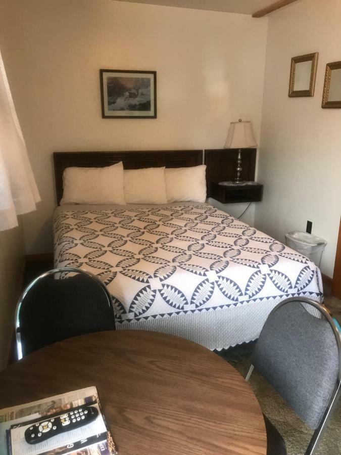 Chalet Motel Custer Luaran gambar